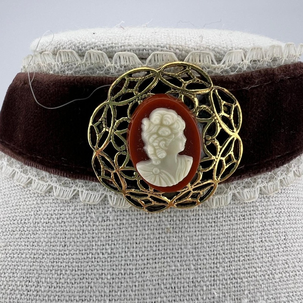 Brown Velvet Lace Choker Necklace Cameo Style Gold Tone Pendant